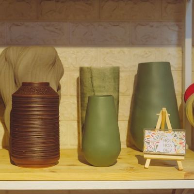 Vintage Ceramic Vase Demo